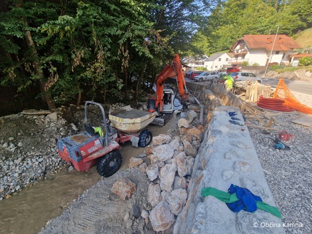 Sanacijska obnova vodotokov in hudournikov po poplavah_Stahovica (3)